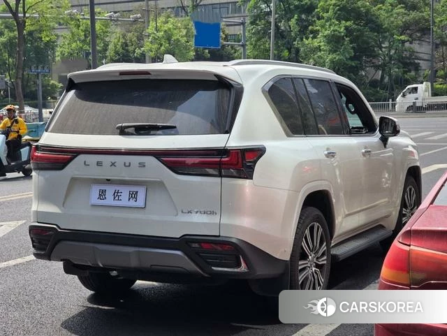 Lexus LX 2025 Белый из Китая, фото 4