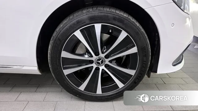 Mercedes-Benz E-Class W213 id 3433489 из Кореи 14