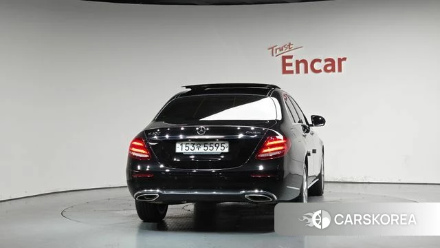 Mercedes-Benz E-Class W213 id 4625924 из Кореи 29