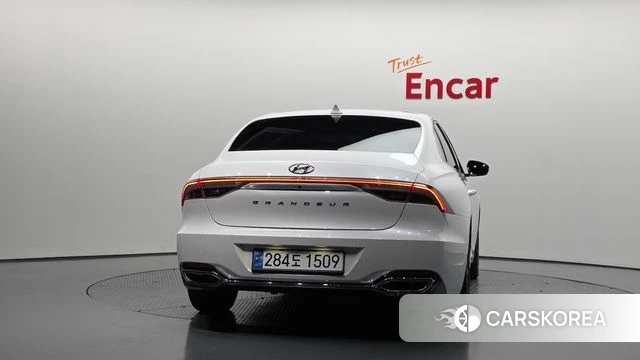 Hyundai The New Grandeur IG id 4231486 из Кореи 26