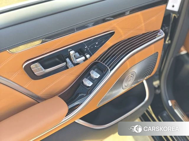Mercedes-Benz Maybach S-class id 4239551 из Китая 16