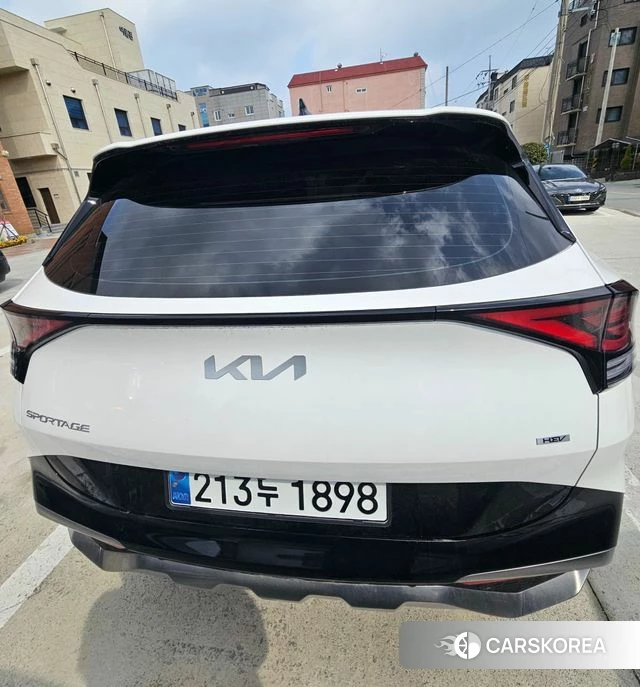 Kia The New Sportage 5th Generation Hybrid 2024 Белый из Кореи, фото 4