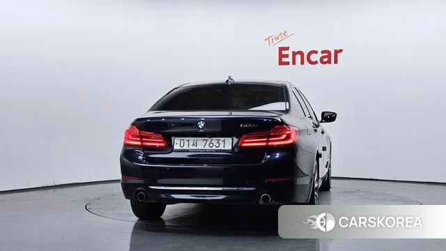 BMW 5 Series (G30) id 4633066 из Кореи 14