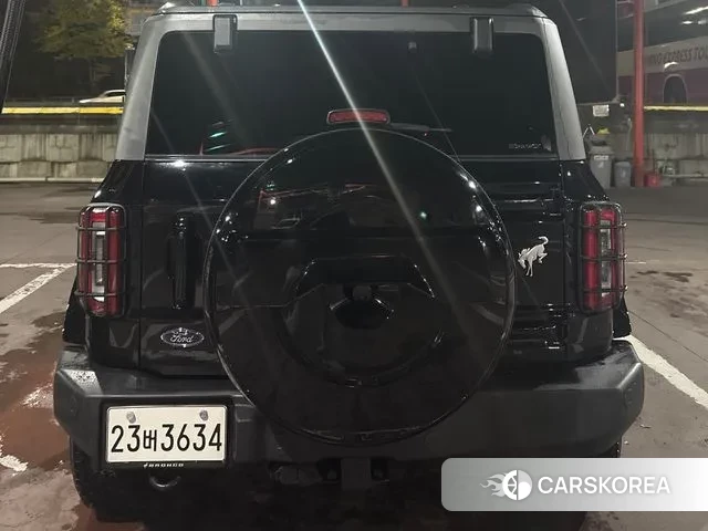 Ford Bronco 6th Generation 2023 Черный из Кореи, фото 6