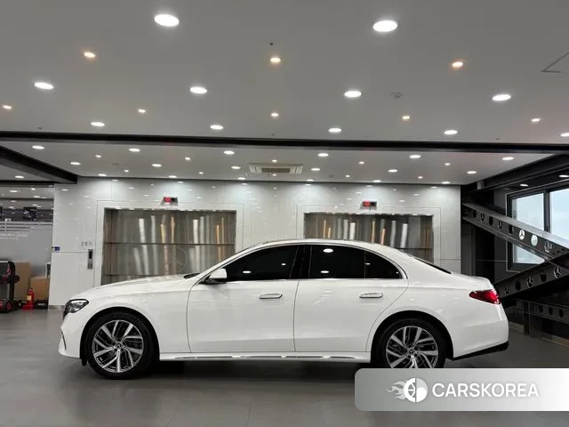 Mercedes-Benz E-Class W214 id 3353615 из Кореи 13