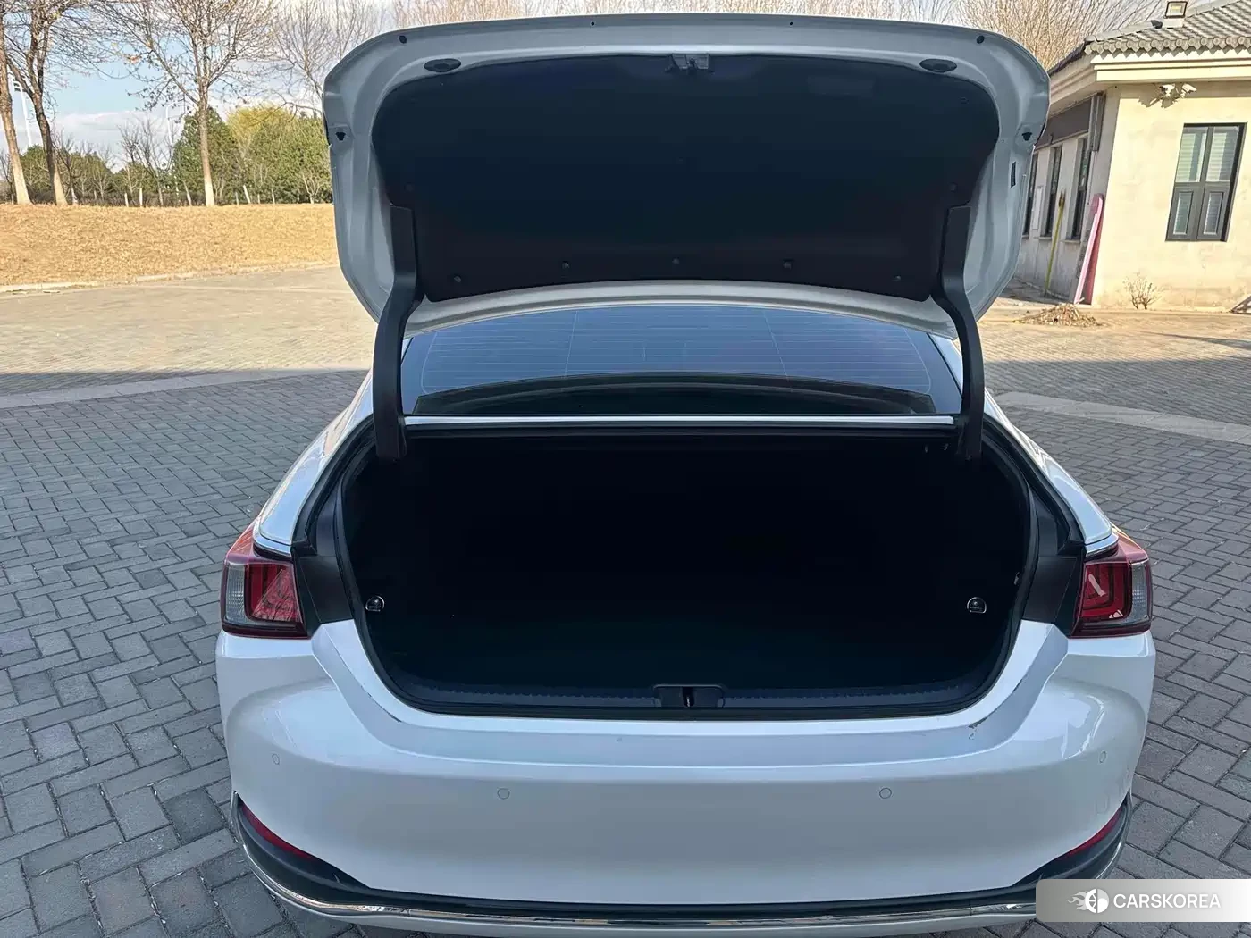 Lexus ES id 4553819 из Китая 9