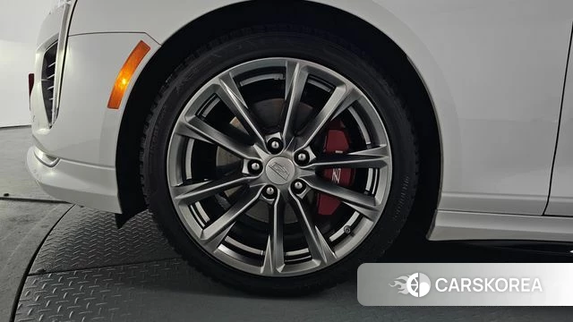 Cadillac CT4 id 3965679 из Кореи 14