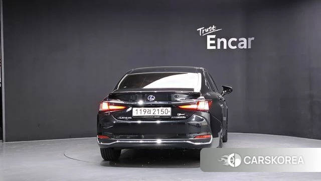 Lexus ES300h 7th generation id 3879038 из Кореи 14