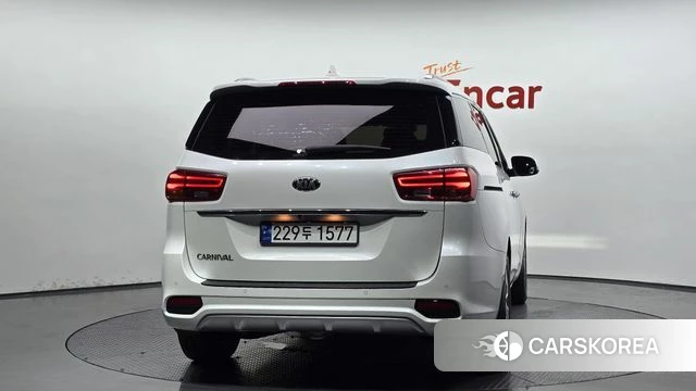 Kia The New Carnival id 4525885 из Кореи 14