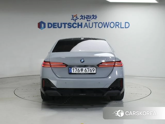 BMW 5 Series (G60) id 4554616 из Кореи 13