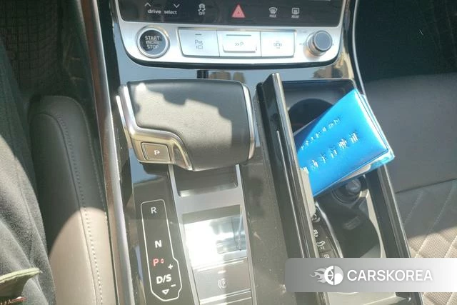 Audi A8 id 4258939 из Китая 11