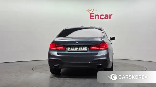 BMW 5 Series (G30) id 3593466 из Кореи 14