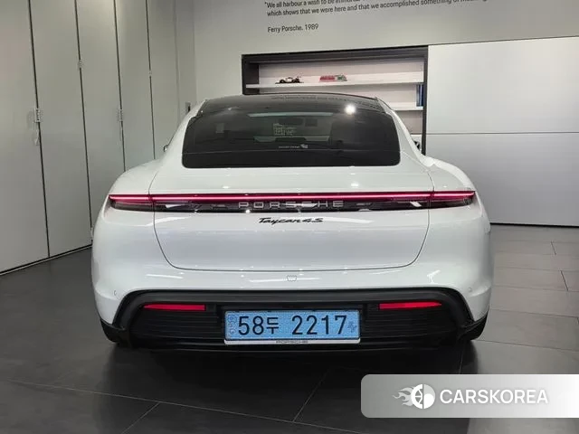 Porsche Taycan 2024 Белый из Кореи, фото 6