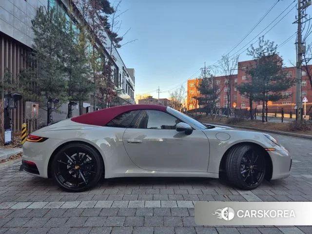 Porsche 911(992) id 3540048 из Кореи 14
