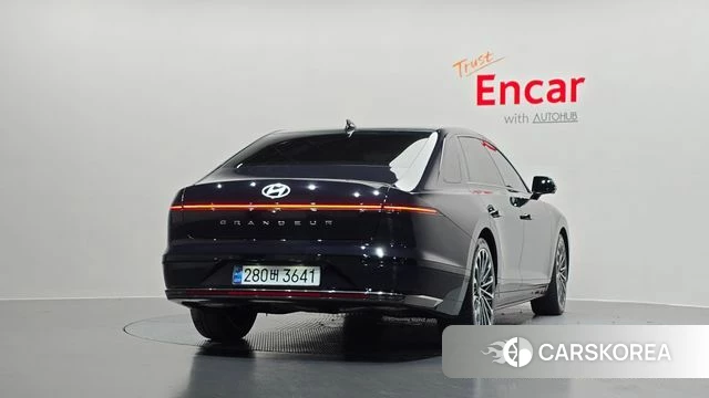 Hyundai Grandeur (GN7) id 4292057 из Кореи 32