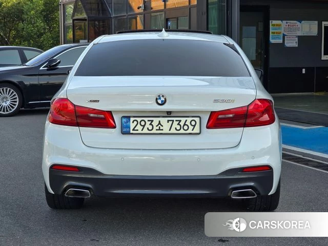 BMW 5 Series (G30) id 4629315 из Кореи 14
