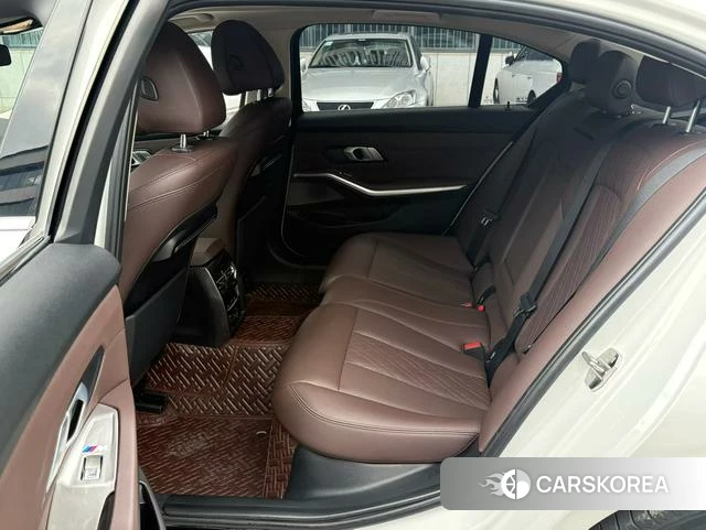 BMW 3 series 2022 Белый из Китая, фото 4