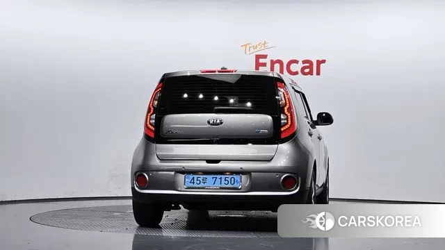 Kia Soul EV id 3129440 из Кореи 14