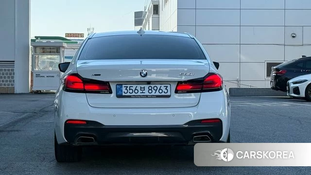 BMW 5 Series (G30) id 3910042 из Кореи 14