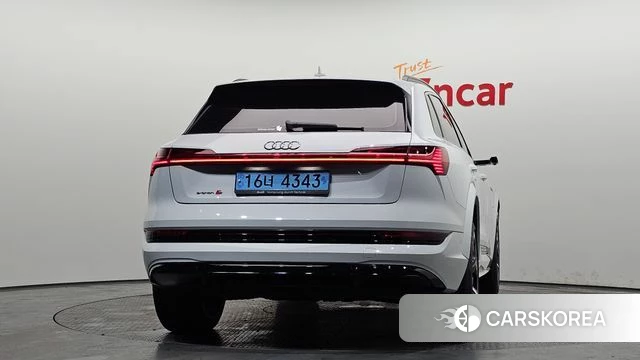 Audi e-Tron id 3915199 из Кореи 14