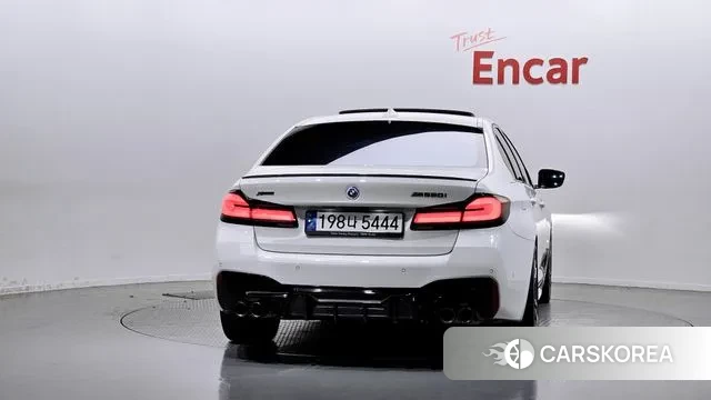 BMW 5 Series (G30) id 3388930 из Кореи 14