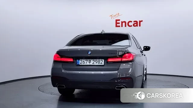 BMW 5 Series (G30) id 3557038 из Кореи 14