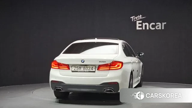 BMW 5 Series (G30) id 3039142 из Кореи 14