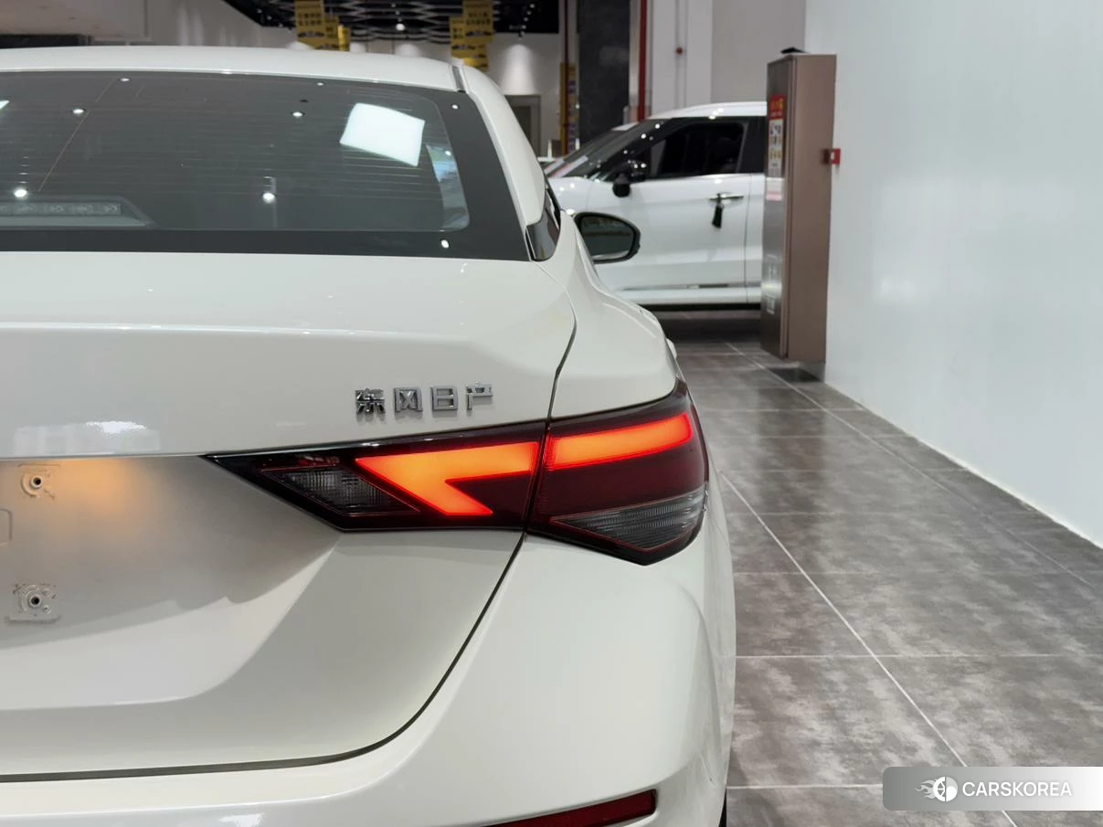 Nissan Xuan Yi id 4420444 из Китая 26