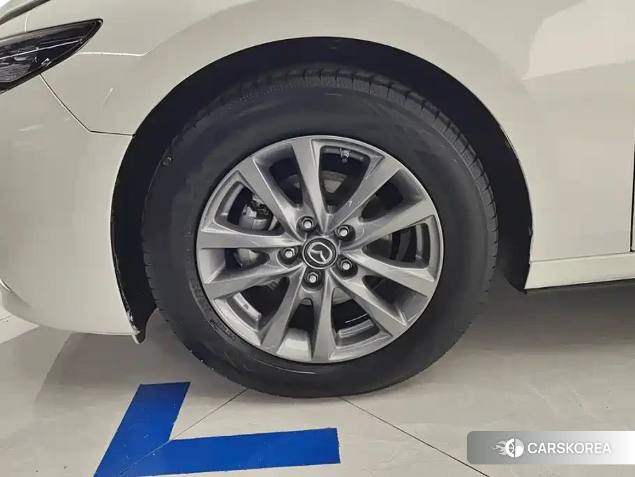 Mazda 3 id 4655113 из Китая 10