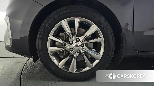 Kia The New Carnival id 3936775 из Кореи 14