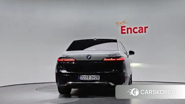 BMW 7 Series (G70) id 3426359 из Кореи 14