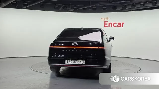 Hyundai Grandeur (GN7) id 3599955 из Кореи 14