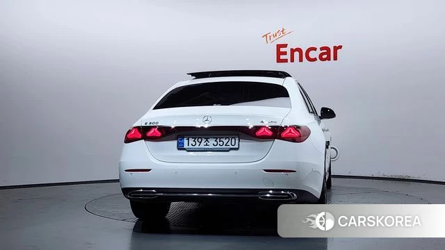 Mercedes-Benz E-Class W214 id 4630380 из Кореи 27