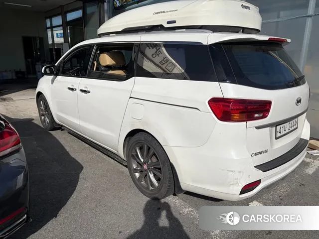 Kia The New Carnival id 3351322 из Кореи 7