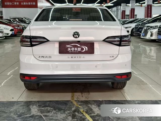 Volkswagen Lavida 2023 Белый из Китая, фото 4