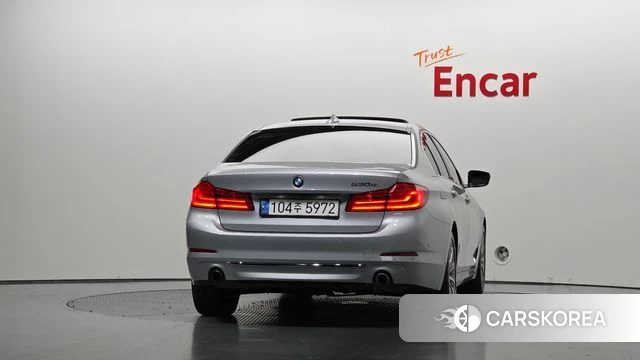 BMW 5 Series (G30) id 4746381 из Кореи 14