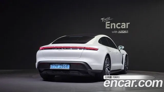 Porsche Taycan id 2874853 из Кореи 14