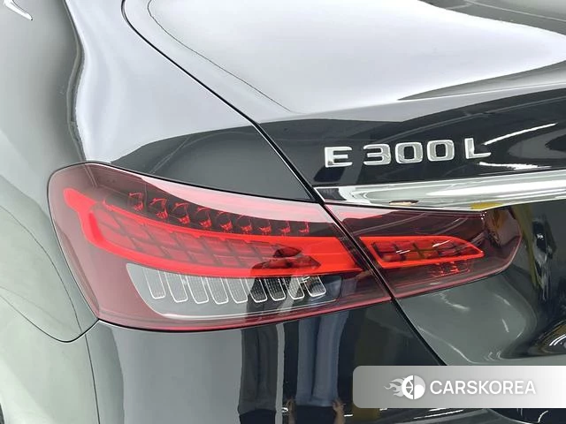 Mercedes-Benz E-class id 4274280 из Китая 14