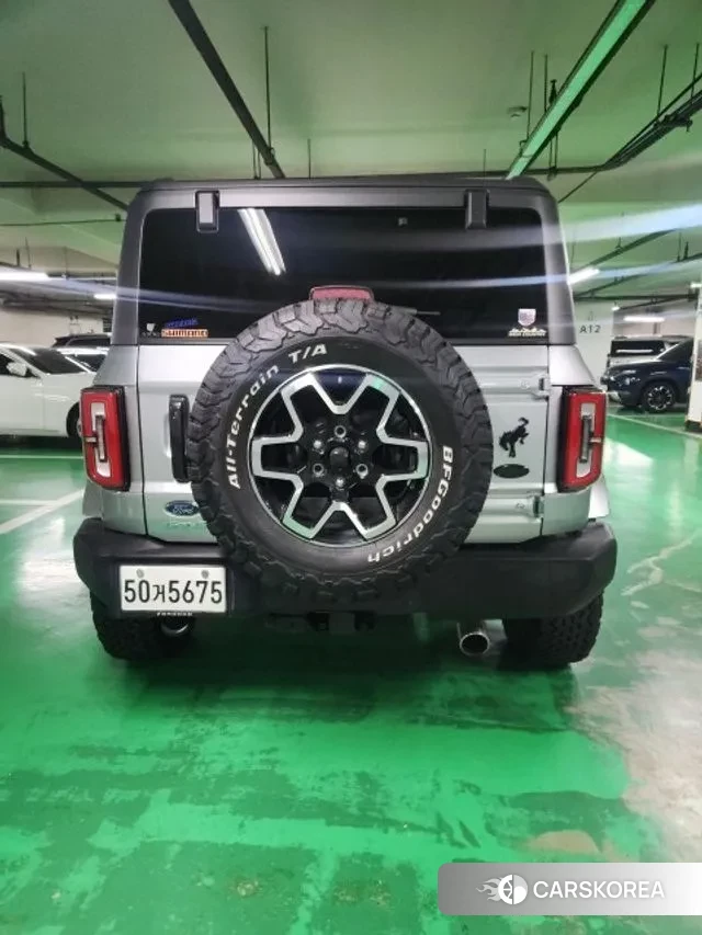 Ford Bronco 6th Generation 2022 Серебряный из Кореи, фото 4