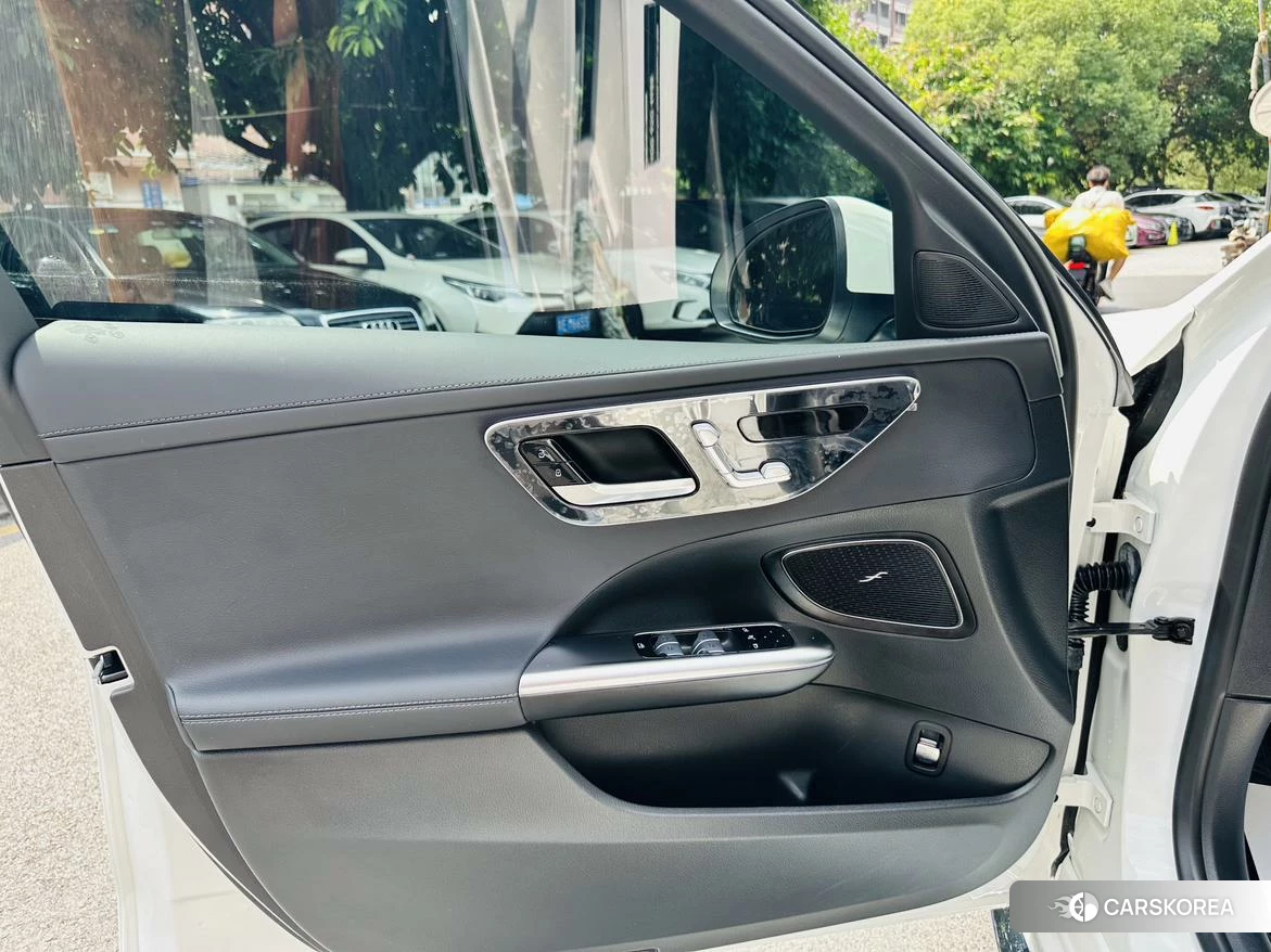Mercedes-Benz Class C id 4420463 из Китая 13