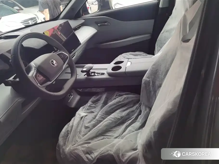 Chang'an Changan UNI-Z New Energy id 4547379 из Китая 10