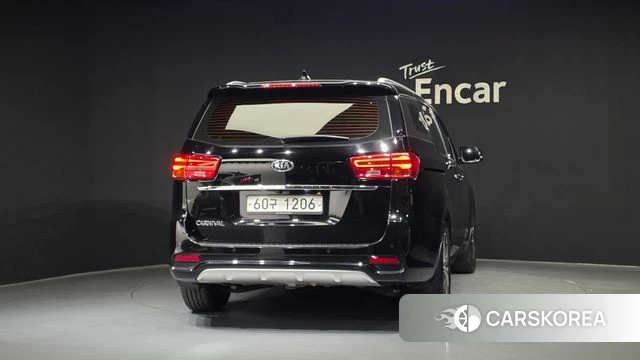 Kia The New Carnival id 3801671 из Кореи 14