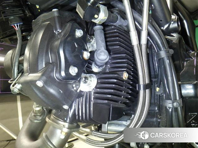 Engine photo