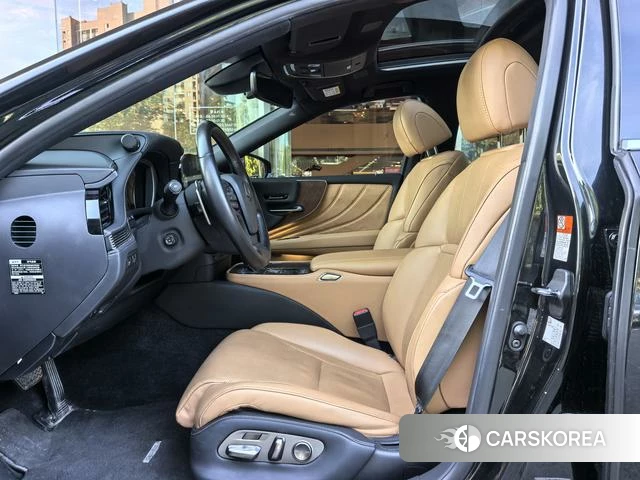 Lexus LS id 4301734 из Китая 11