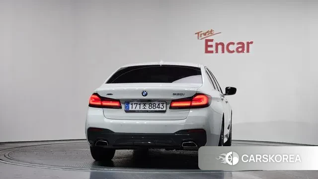 BMW 5 Series (G30) id 3752655 из Кореи 14