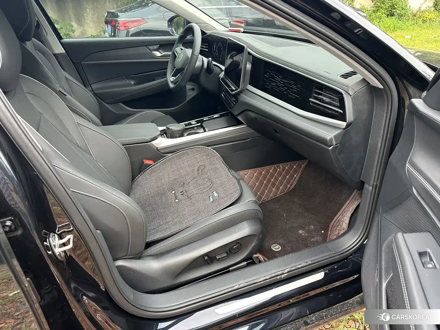 Volkswagen Passat id 4644375 из Китая 9