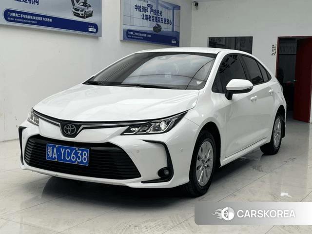 Toyota Corolla 2021 Белый из Китая, фото 4