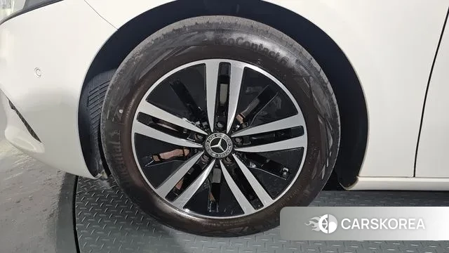 Mercedes-Benz A-Class W177 id 3438440 из Кореи 14