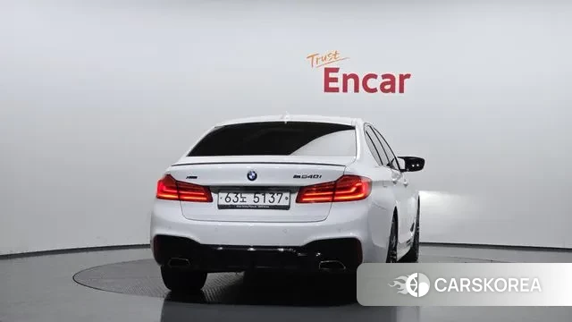 BMW 5 Series (G30) id 3363186 из Кореи 14