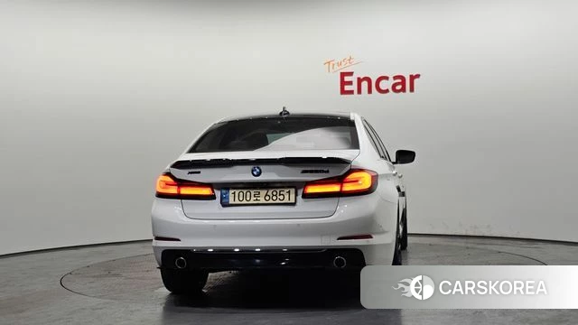 BMW 5 Series (G30) id 4197268 из Кореи 14